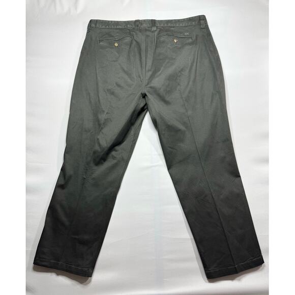Mountain Khakis Men's Relaxed Fit Straight Leg Gray Pants - Size 44x30 - Picture 2 of 5
